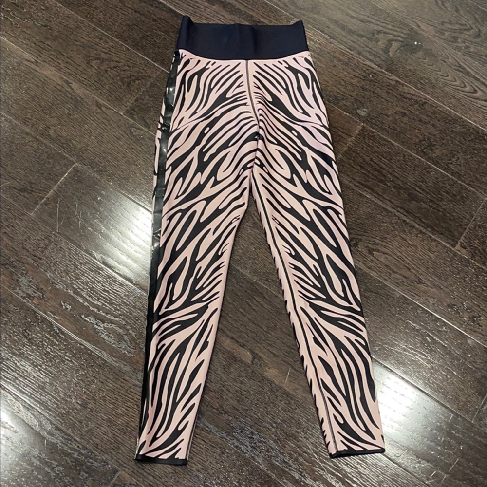 NWT Ultracor High Leggings